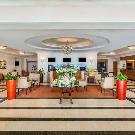 Moevenpick Hotel Doha Exterior photo