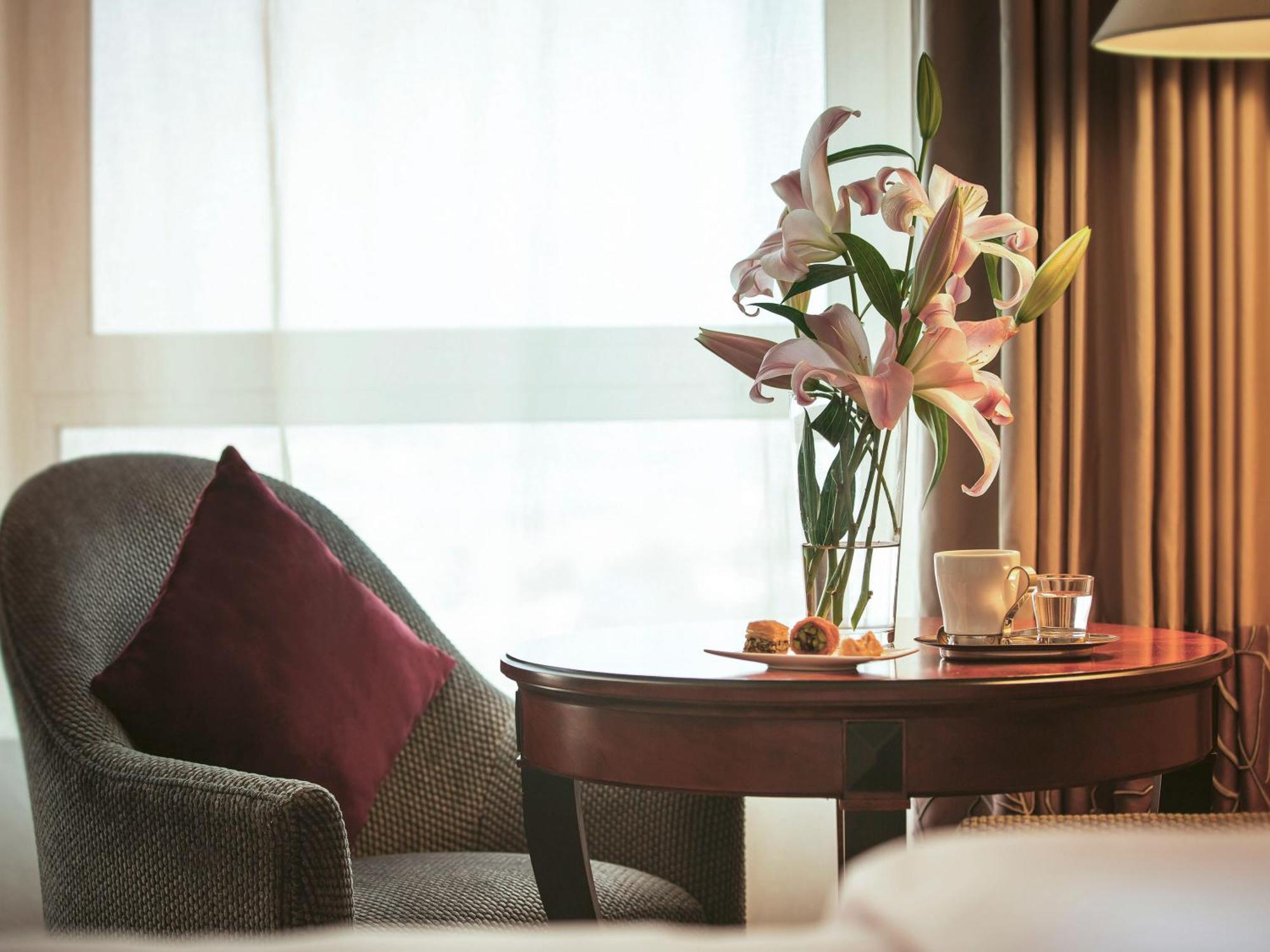 Moevenpick Hotel Doha Exterior photo